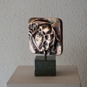 SB 2a / Drehrelief, Bronce, Höhe 25 cm, Vorderseite