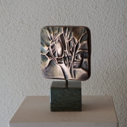 SB 2b / Drehrelief, Bronce, Höhe 25 cm, Rückseite